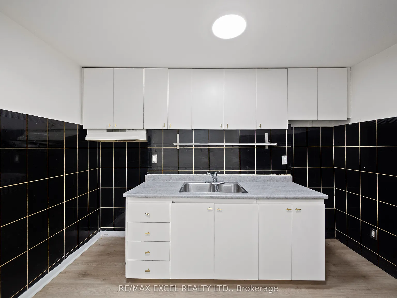 2 bed, $1,950 — Photo 4