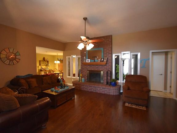 2nd image of 1414 Prairie Wind Blvd