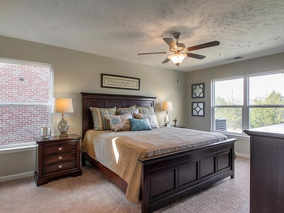 5th image of 395 Devon Chase Hl Unit 6101
