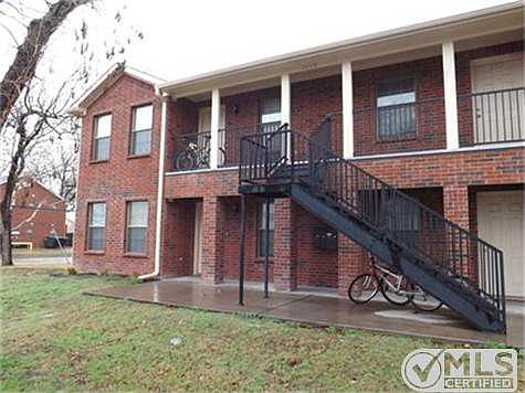 1st image of 1615 Bois D Arc St Unit 1102