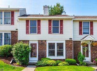 12 Liberty Ln #1, Franklin, NJ 07416