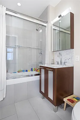 Rented by R New York | media 20