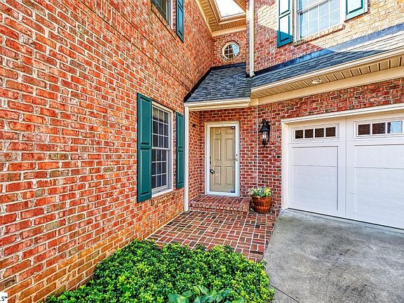 2nd image of 126 Lowther Hall Ln