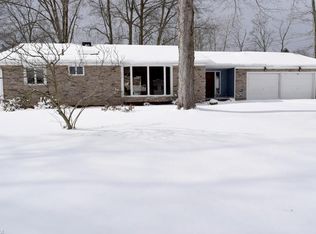 3844 Baird Rd, Stow, OH 44224