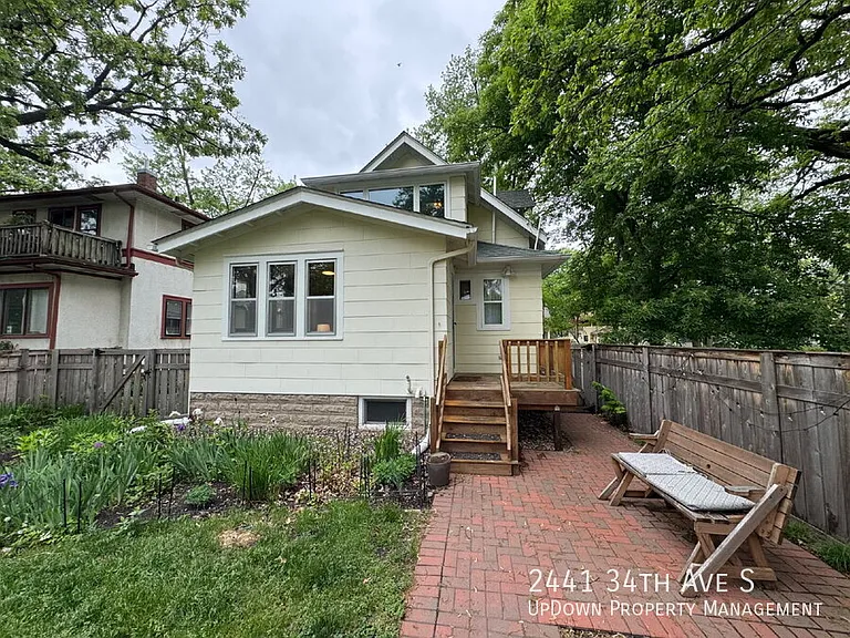 2441 34th Ave S — Photo 36