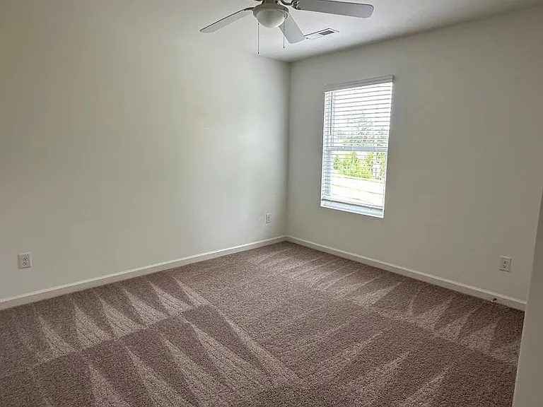 2005 Park Springs Ln — Photo 5