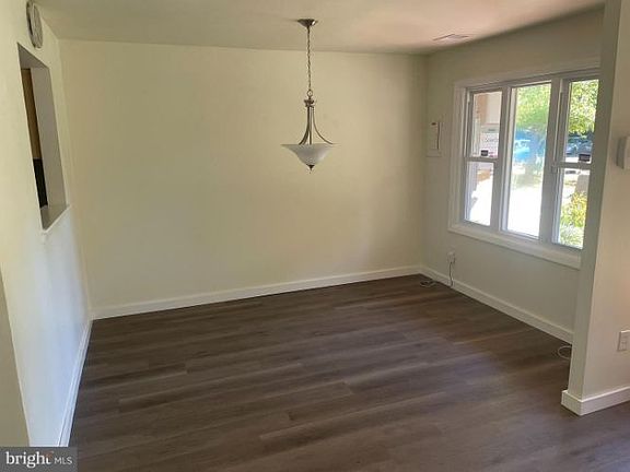 3rd image of 1275 Lisa Dr