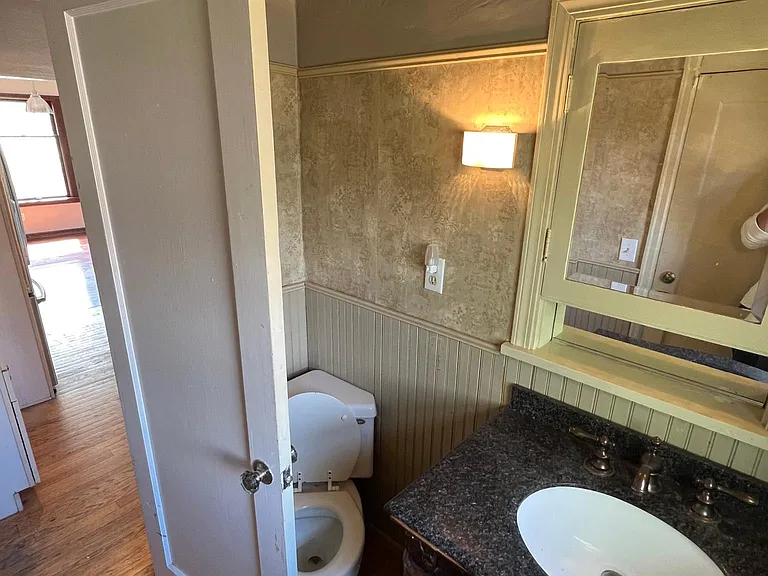 800 Yakima St — Photo 18