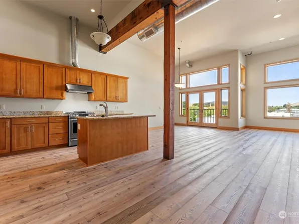 17 N 3rd Street #302, Yakima, WA 98901