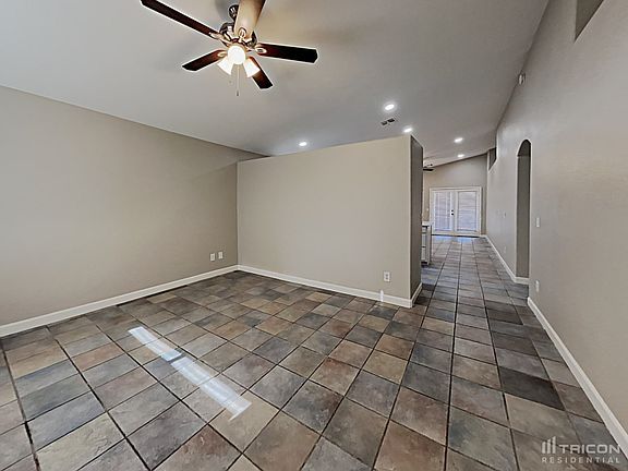 2nd image of 462 N Opal St