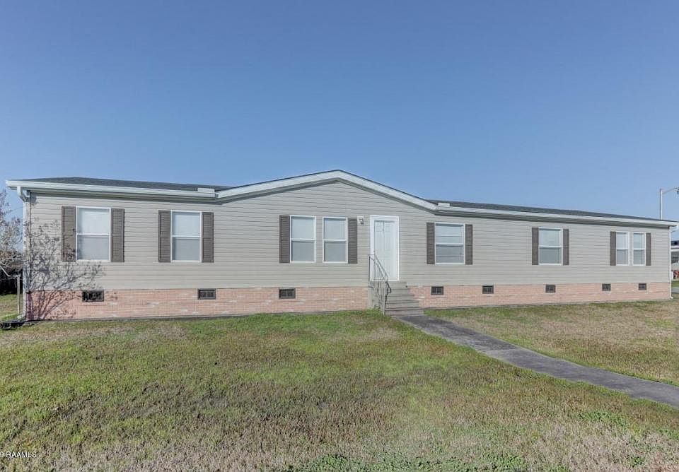 1st image of 204 Crosswinds Dr