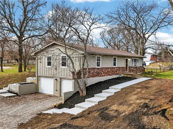 23718 S State Route 291, Harrisonville, MO 64701