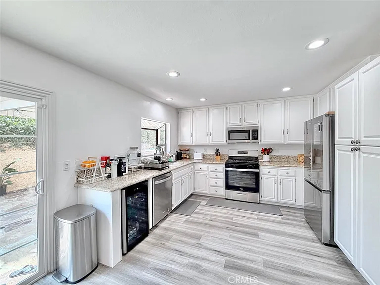 2134 N Pami Cir — Photo 12