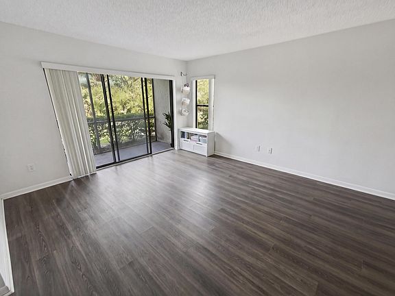 5th image of 2702 SW Matheson Avenue #113-f1