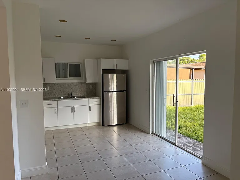 2916 NW 51st St — Photo 5