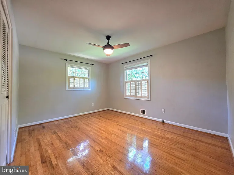 2215 Collingwood Rd — Photo 26