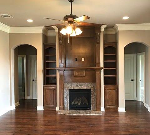 2nd image of 300 Camelback Dr