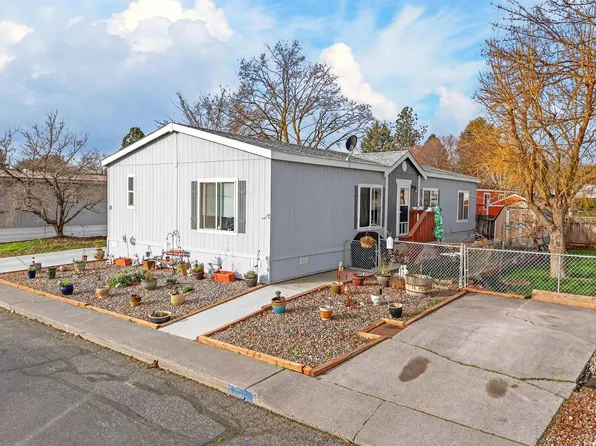 31 Mercury Dr, Richland, WA 99354