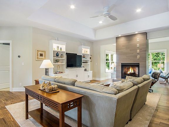 Upper Living Area