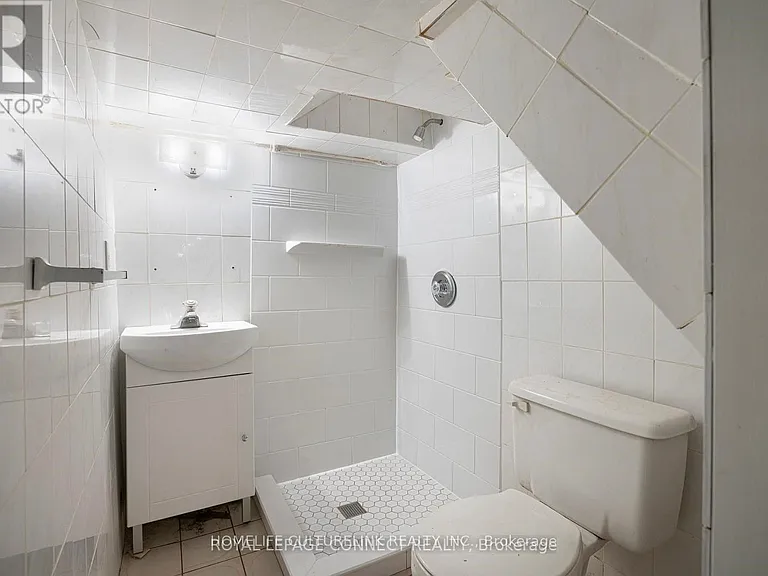 319 Concord Ave — Photo 14