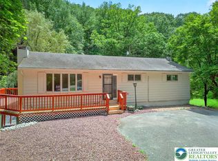 201 Andreas Rd W, Andreas, PA 18211