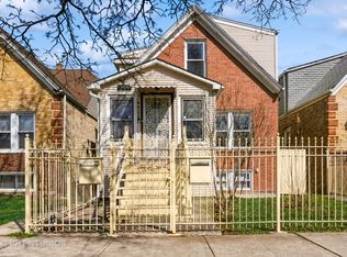 4528 W Deming Pl, Chicago, IL 60639