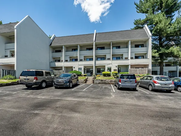 306 Summit House, West Chester, PA 19382