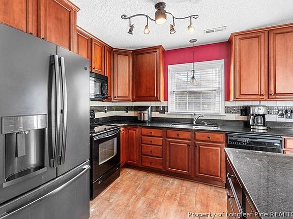 3rd image of 1775 Potomac Rd