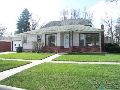 111 W Dodge St, Luverne, MN, 56156