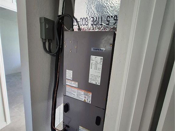 3rd image of 6 S Barbour St