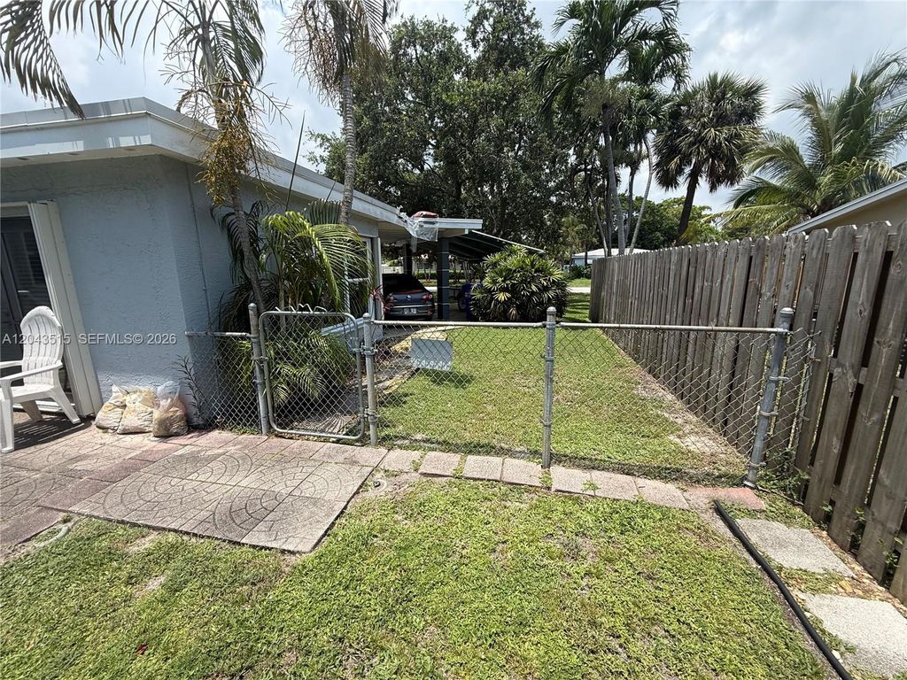 1232 SW 1st Ave, photo 8