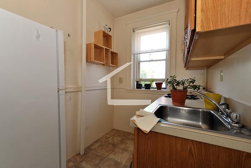 2nd image of 145 Park Dr #3G