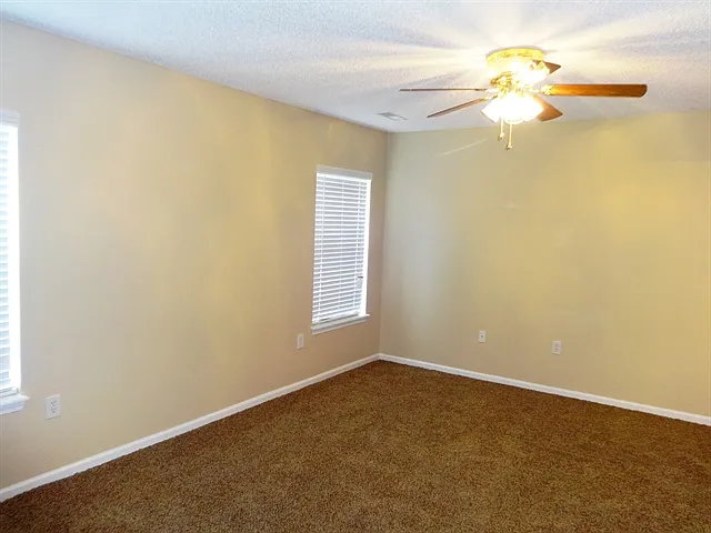 114 Elbow Cir — Photo 9