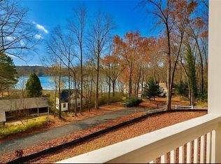 35 Clearwater Dr, Dawsonville, GA 30534