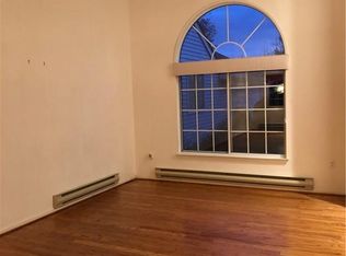 562B Ardmore Rd, Monroe Township, NJ 08831