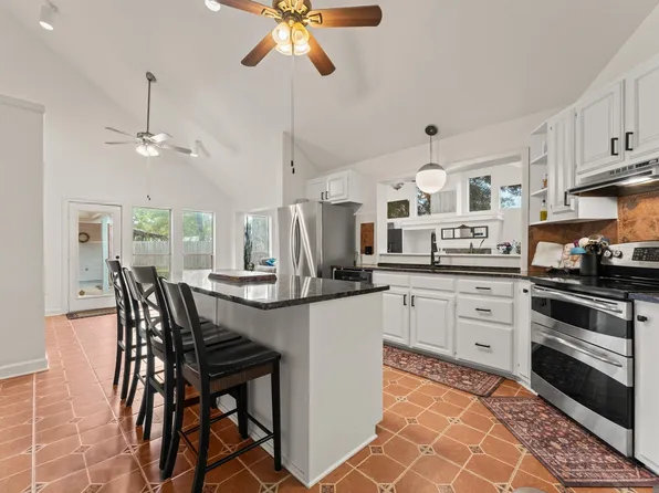 2941 Lockefield Dr, Baton Rouge, LA 70816