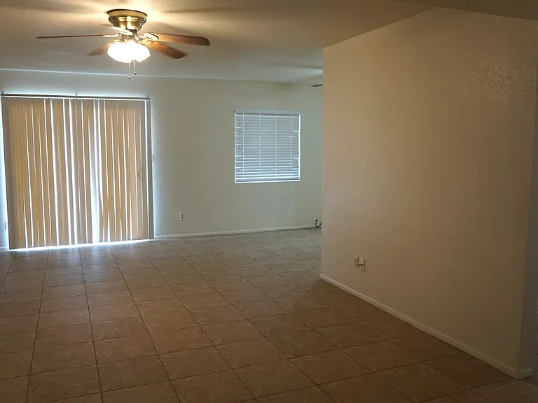 10851 N 65th Ave — Photo 5