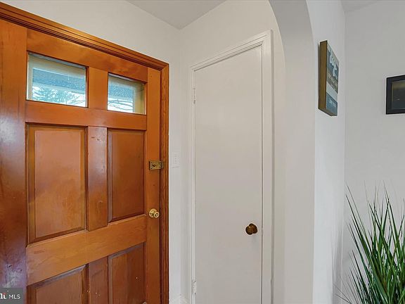 2nd image of 147 Sunset Ave