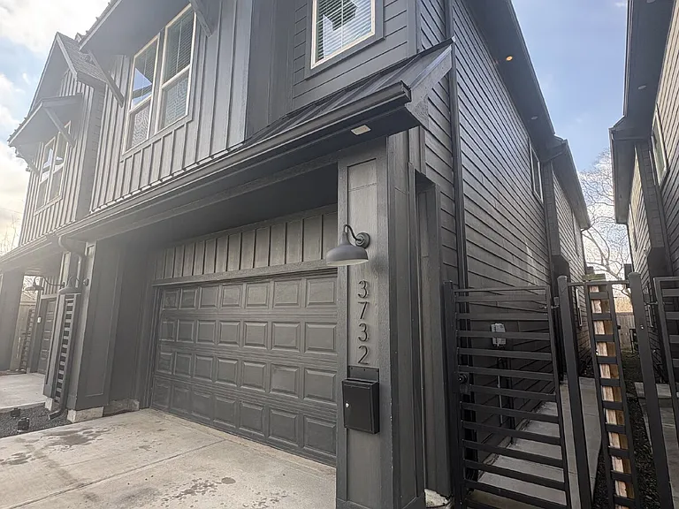 3732 Seabrook St — Photo 3