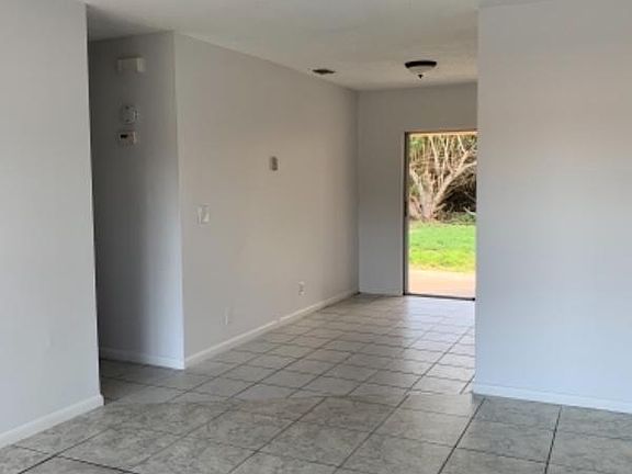 2nd image of 8866 SE Parkway Dr
