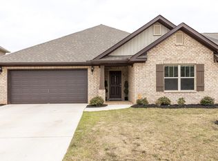 103 Hillis Ln, Hazel Green, AL 35750