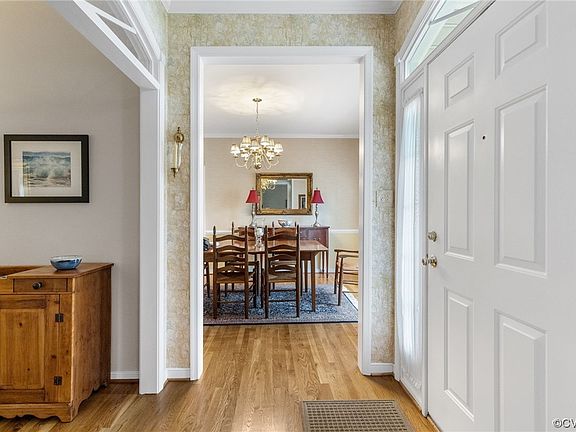 5th image of 8755 Kaitlin Ct