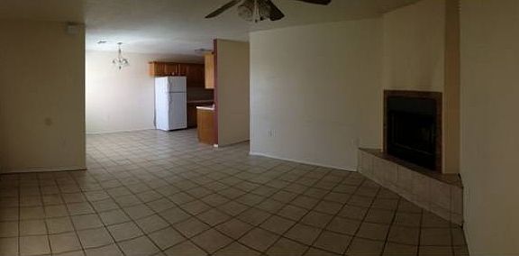 3rd image of 1810 Payne St APT 15
