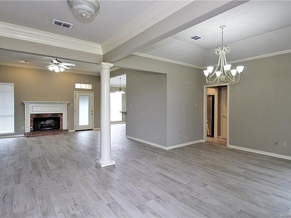 3rd image of 6015 Braeburn Ct