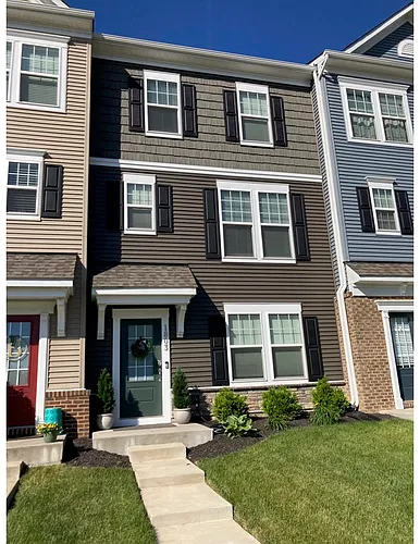 1803 Sag Harbor Ln Photo 1