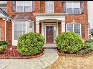 543 Glen Level Cir, Buford, GA 30518
