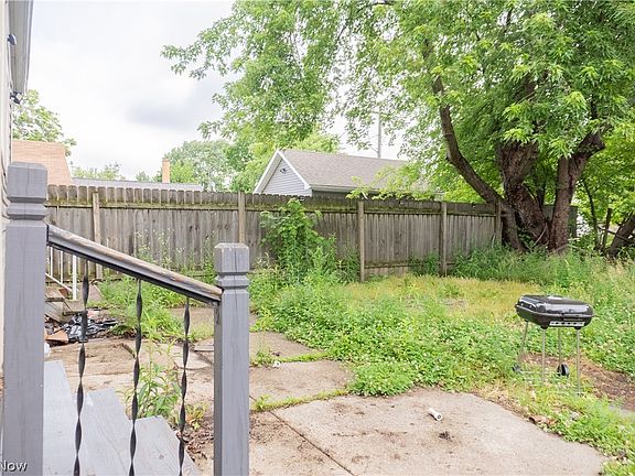 3rd image of 3247 W 56th St