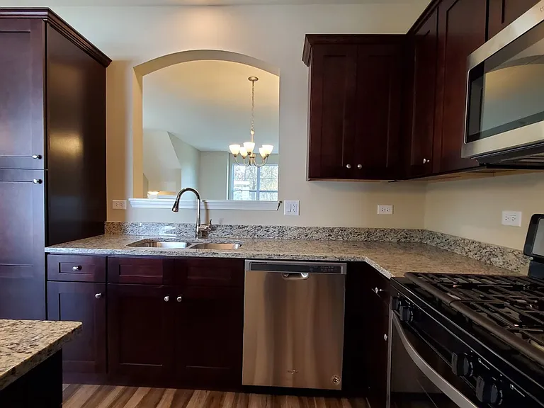 300 Timber Ridge Ct — Photo 15