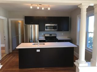 637 Smith St, Providence, RI 02908