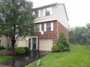 150 Rossmor Ct, Pittsburgh, PA